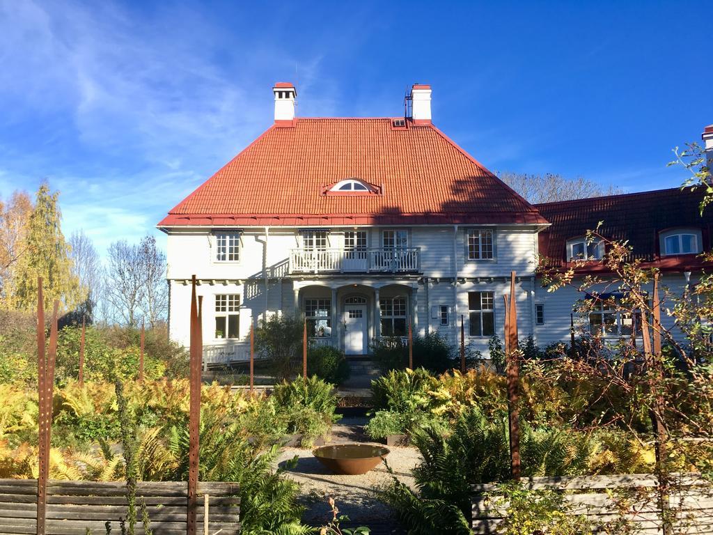 Wij Traedgardar Hotel Ockelbo Exterior photo